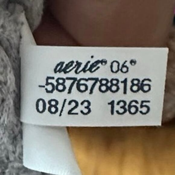 Aerie Ribbed Wrap-Style Long Sleeve Top – V-Neck, Soft Stretch - Picture 8 of 8